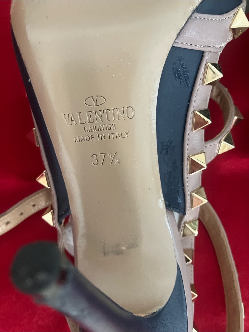 Valentino - Picture 5 of 6